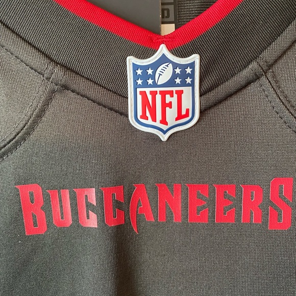 NWT Tom Brady Tampa Bay Buccaneers No. 12 short sleeve alternate Jersey - Picture 2 of 9